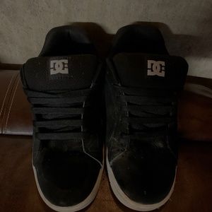 dc tennis shoes mens